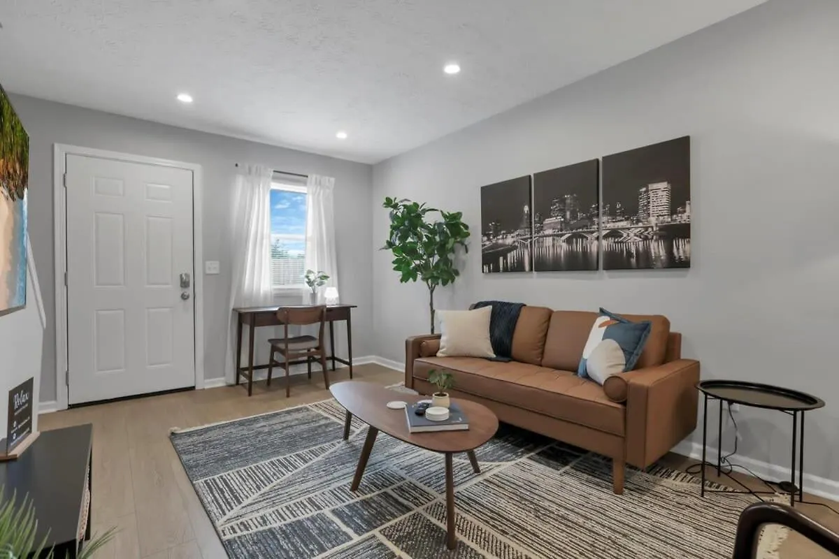 The Schumacher Townhouse - 2 Br コロンバス アパート