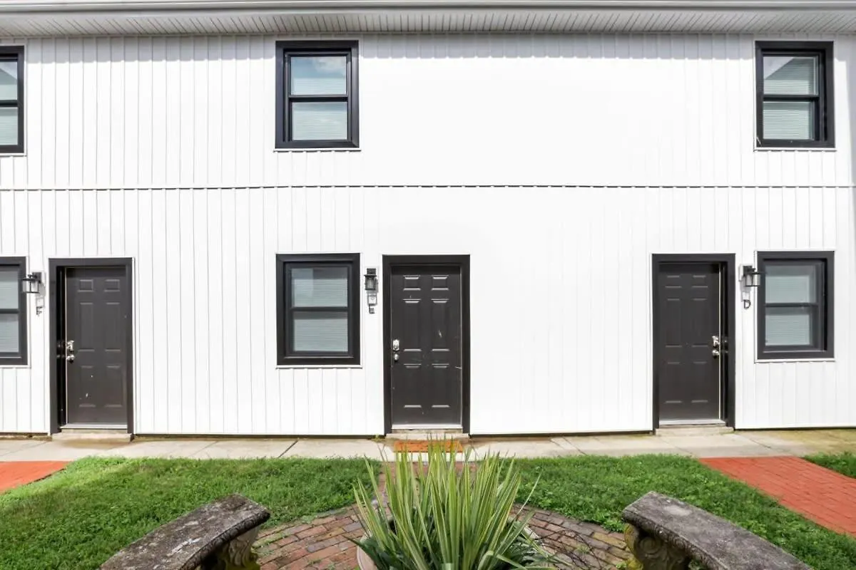 The Schumacher Townhouse - 2 Br コロンバス アパート